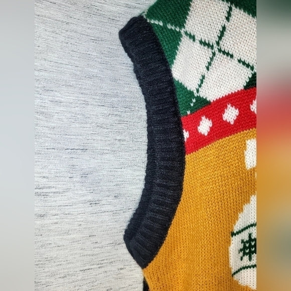 Vintage XL Ugly Sweater Knit Vest Fun Patterns - Picture 5 of 5